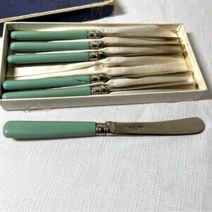 Vintage Sheffield boxed 6 silver-plated tea knives turquoise Bakelite handles